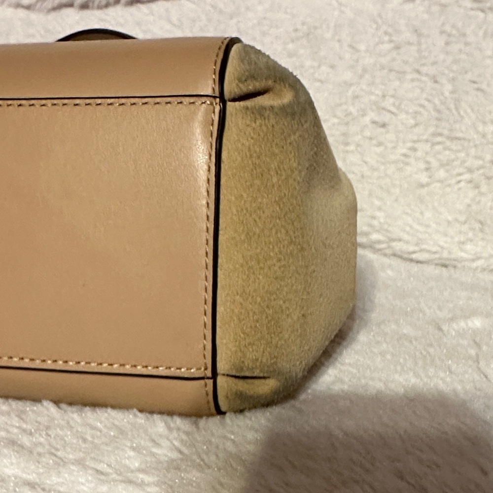Vintage Coach Beige Leather and Suede Shoulder Bag - Picture 5 of 14